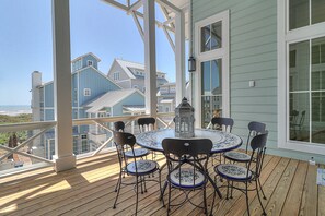 Interior - Shell Yeah! 320 COA (Port Aransas)