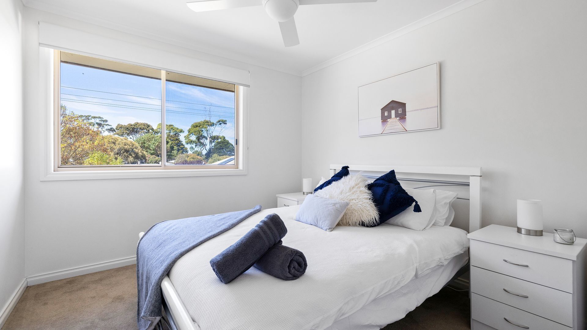 3 soverom, strykejern/-brett, reiseseng for barn og internettilgang