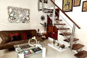 Living area - Long Stay/Loft in Old City -2Rooms- 2Toilets
(Cartagena)