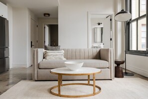 TV - Experience Historic Charm with Modern Comfort Near the Alamo (San Antonio)