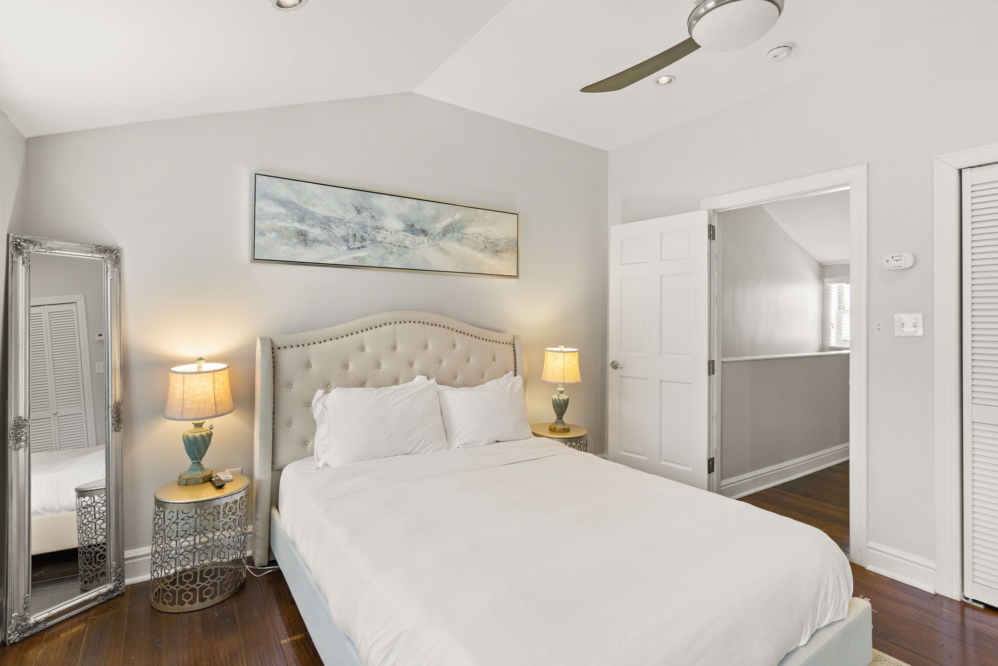 3 bedrooms, iron/ironing board, travel crib, WiFi (free)