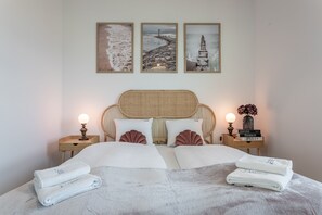 2 makuuhuonetta, silitysrauta/-lauta, ilmainen Wi-Fi, vuodevaatteet