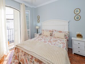 1 chambre, fer et planche à repasser, Wi-Fi gratuit, draps fournis