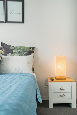 1 habitación, escritorio, wifi y ropa de cama 