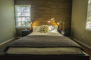 Room - The Venice Beachwood (Venice)