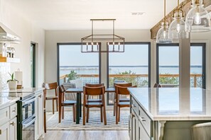 Fridge, microwave, oven, stovetop - Walk to Lake Whitney~Fire Pit~BBQ Grill~King Bed (Laguna Park)