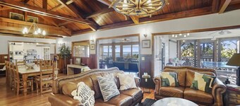 On Lake~Retreats~Brand New Kitchen~Game Room~Pets