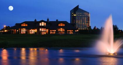 2 Bedroom Condo Golf Course Views 5166