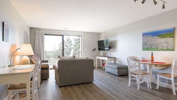 Luxury Condo | Living area