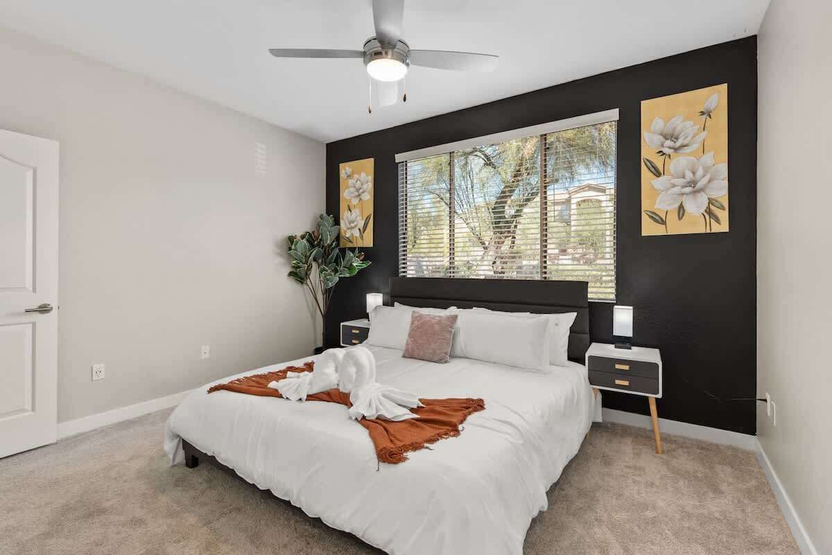 2 bedrooms, iron/ironing board, travel crib, free WiFi