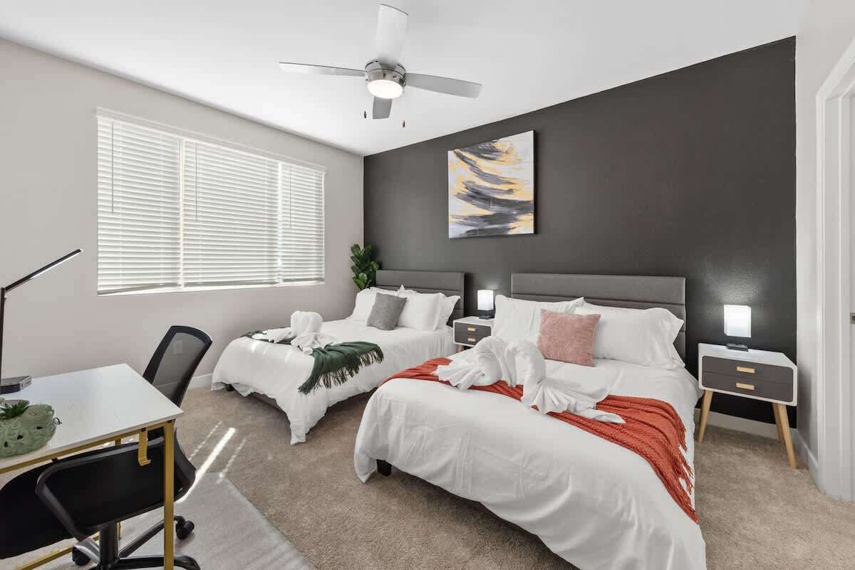 2 bedrooms, iron/ironing board, travel cot, free WiFi