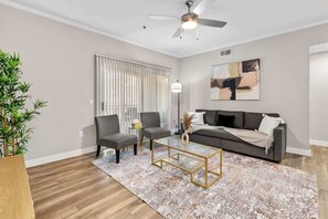 Smart TV, offices - Relaxing2BR-Pool,Gym,Prkng,Near Mayo Clnc&Westwrld (Scottsdale)