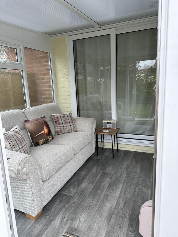 Living area - Immaculate 4-bed Cottage in Knaresborough (Knaresborough)