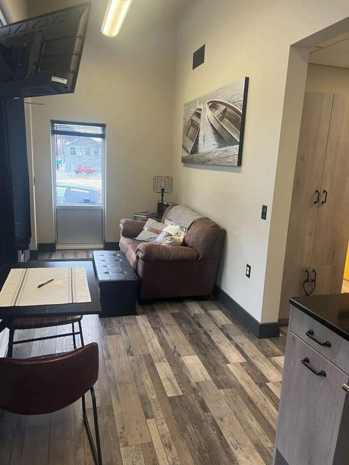 Télévision, cheminée