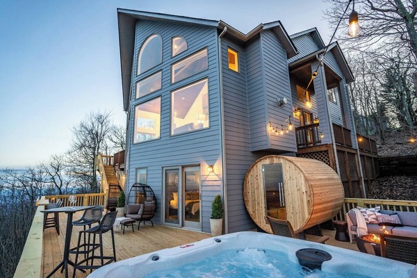 屋外ダイニングエリア