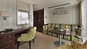 Superior Room - MS REMBRANDT VAN RIJN (Düsseldorf)