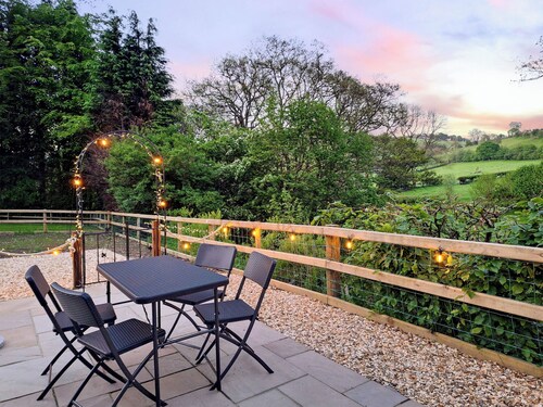 2 bedroom accommodation in New Radnor, near Presteigne