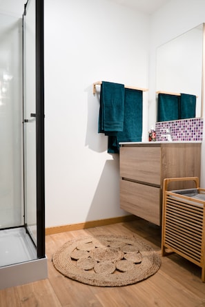 Hair dryer, towels, soap, toilet paper