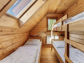 4 habitaciones, escritorio, cuna de viaje y wifi gratis 