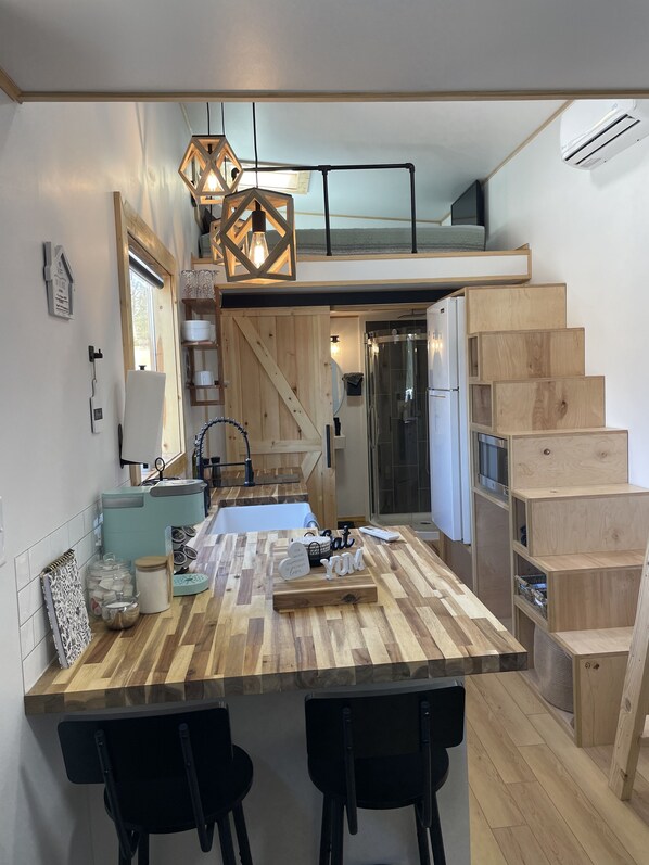 Interior - The Tennessee Tiny House (Sevierville)