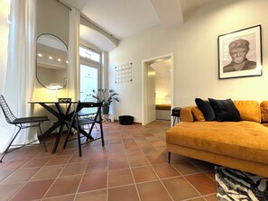 Living area - Design suite on the market with free parking (Pirna)