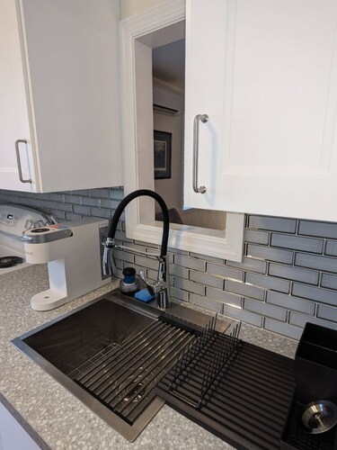 Discounted Stays | 1BR | King | A/C