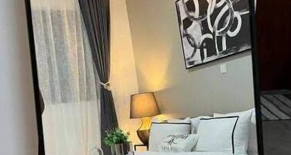 Gamaleo apartments-lovely 3 bedrooms with Lakeview