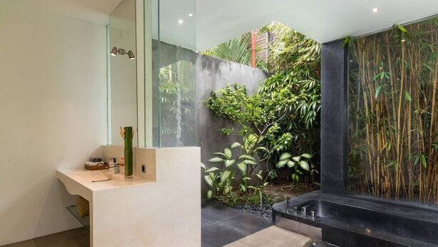 Villa, 2 Bedrooms, Smoking, Private Pool | Bathroom