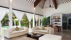Villa, 2 Bedrooms, Smoking, Private Pool | Living room