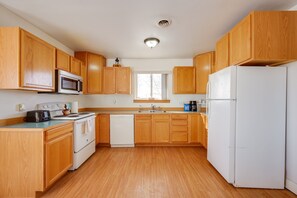 Fridge, microwave, stovetop, dishwasher - Malta Vacation Rental ~ 2 Mi to Town! (Malta)
