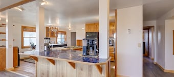Pet-Friendly Malta Home ~ 2 Mi to Milk River!