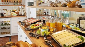 Frühstück und Abendessen