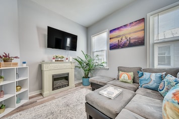Hampton Vacation Rental | 2BR | 1.5BA | 5 Steps to Enter | 920 Sq Ft