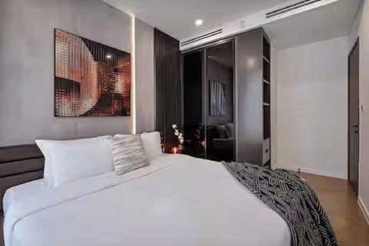 Presidential Suite, 2 Bedrooms, Club Lounge Access, City View | Room amenity