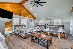 5 Schlafzimmer, Bügeleisen/Bügelbrett, WLAN, Bettwäsche
