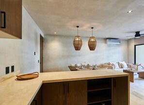 Full-sized fridge, microwave, toaster, blender - Bakal Residence By Lockey (Tulum)