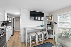 Interior - Under The Oak, Steps to Beach and Patio with Grill! (Myrtle Beach)