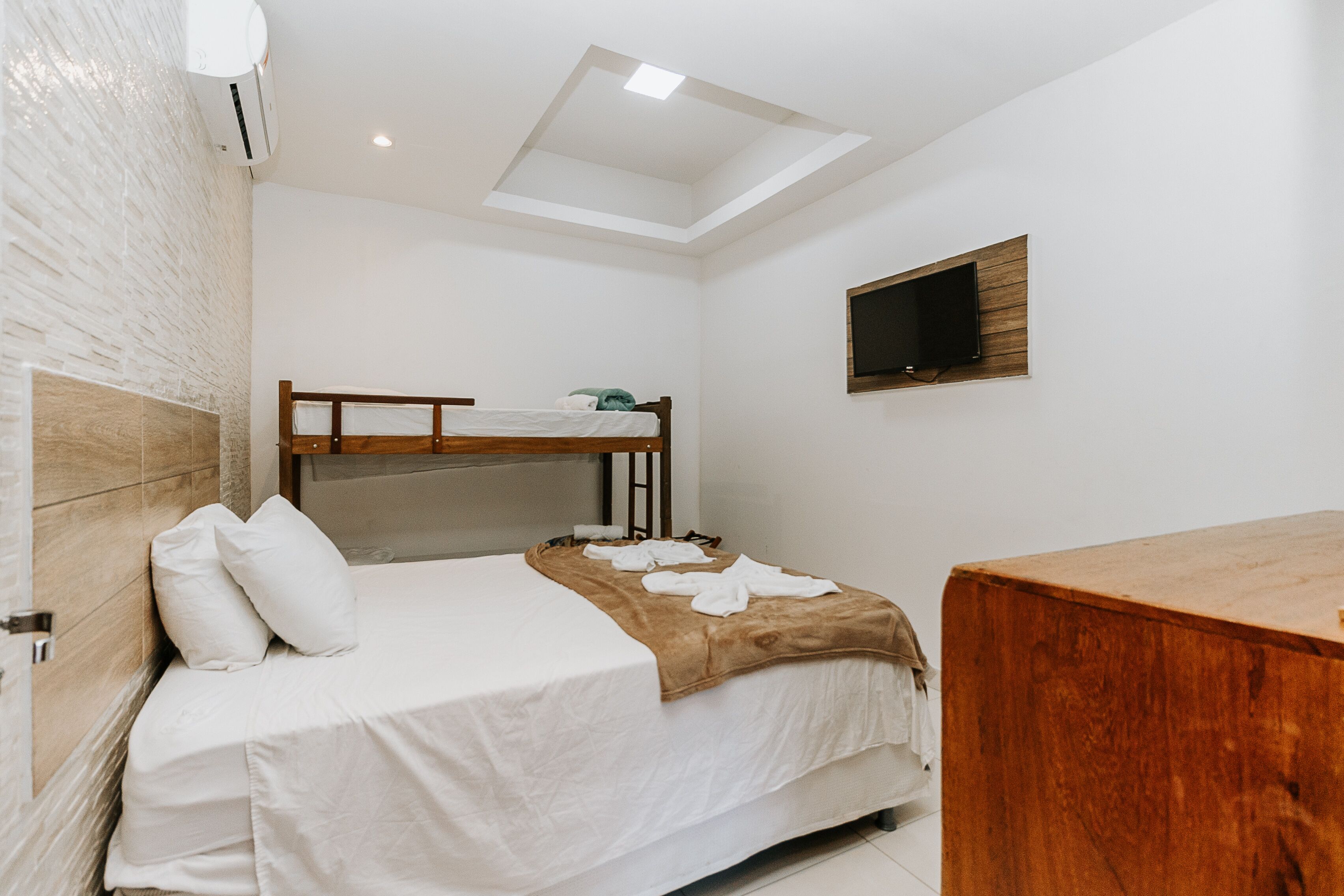 Suíte família | 1 quarto, individualmente decorados, individualmente mobiliados