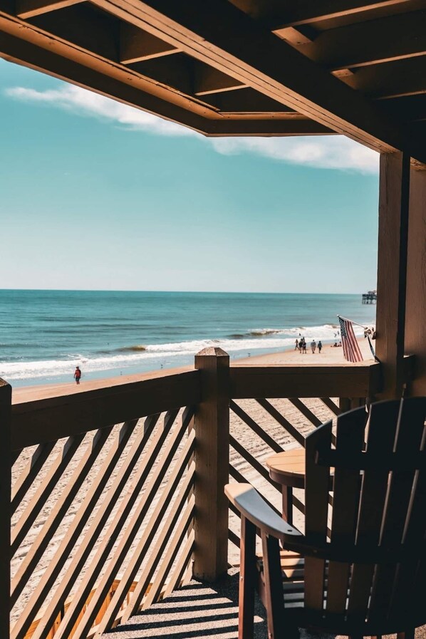 المنطقة المحيطة بالمنشأة