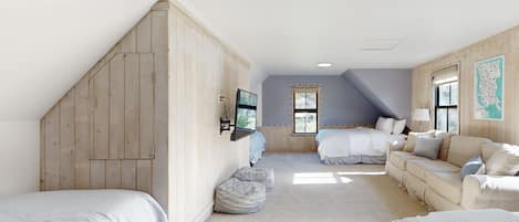 3 bedrooms, iron/ironing board, internet, bed sheets