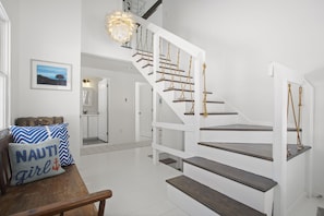 Interior - Nantucket Beach House Oasis. 4 Beds, 3 baths, with spectacular views (Nantucket)