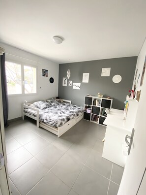 3 Schlafzimmer, Bügeleisen/Bügelbrett, kostenloses WLAN, Bettwäsche