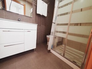 Bathroom - Luxury Apartments Puerto Valencia (Valencia)