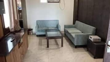 Apartment, 2 Bedrooms, Smoking, Balcony | Living area
