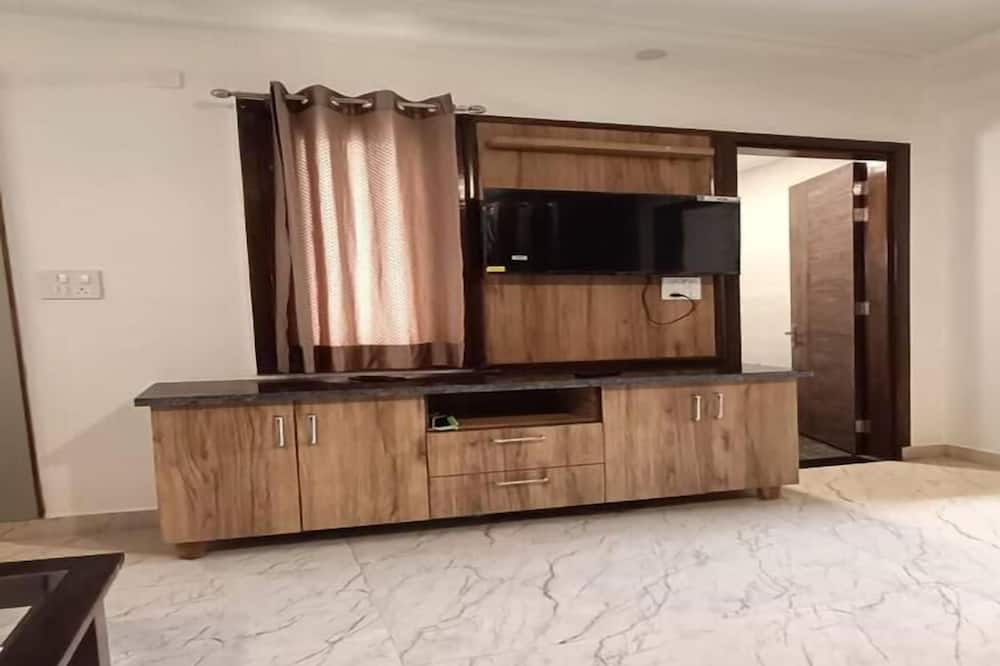 85 The Ganges 2 Bhk Apartment for Homestay