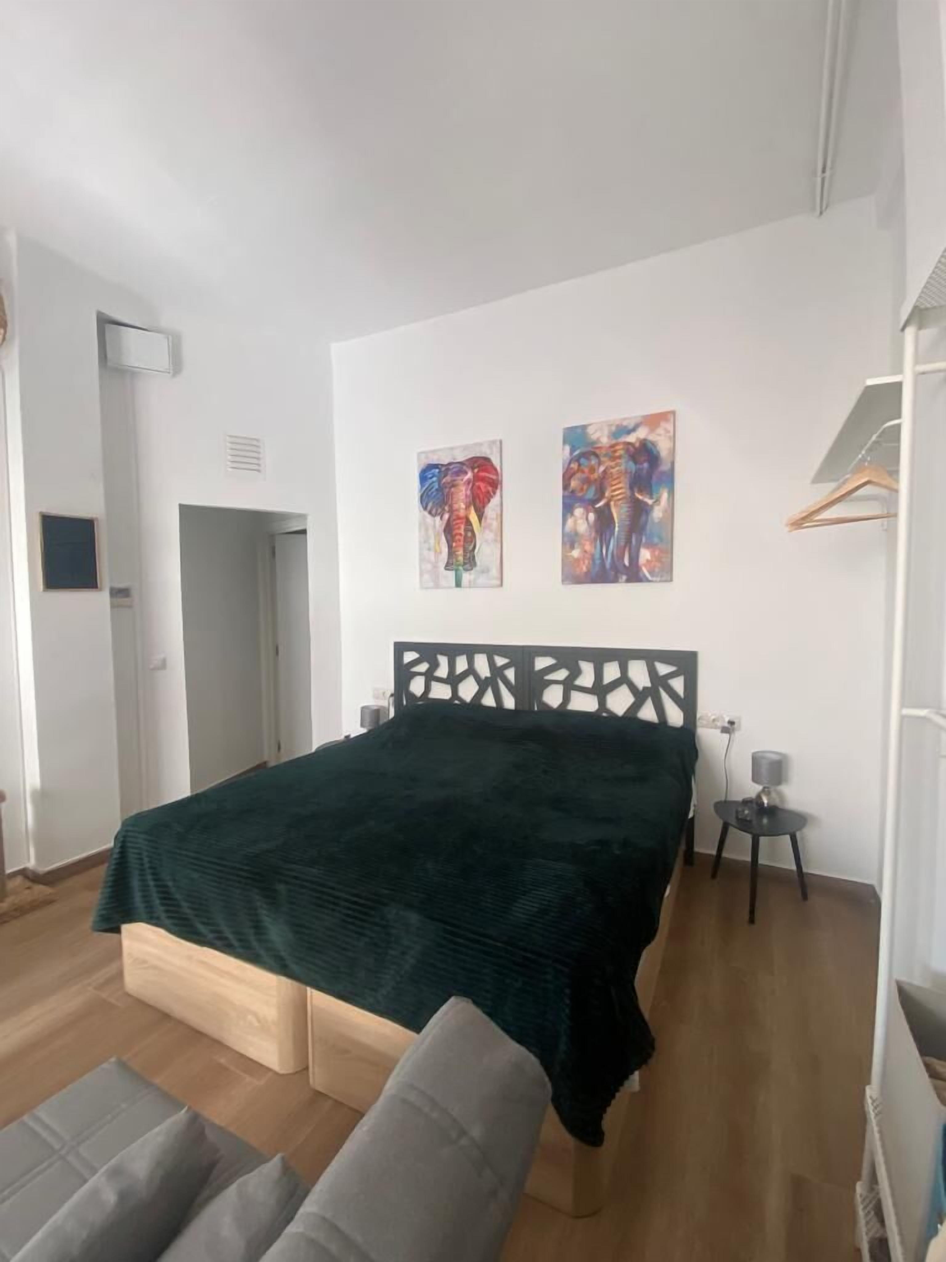 Family Studio | Iron/ironing board, free WiFi