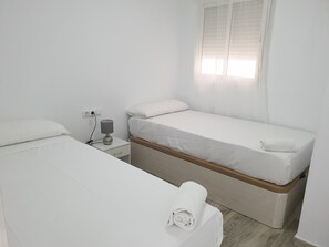 Superior Apartment, 2 Bedrooms | Iron/ironing board, free WiFi - Style Apartments Cabanyal Marina Beach (Valencia)