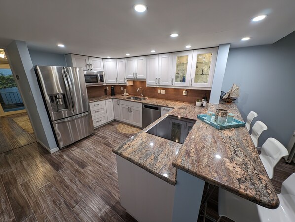 Private kitchen - Beach block 2 bed/2.1 bath TownHome with heated pool. (Ship Bottom)