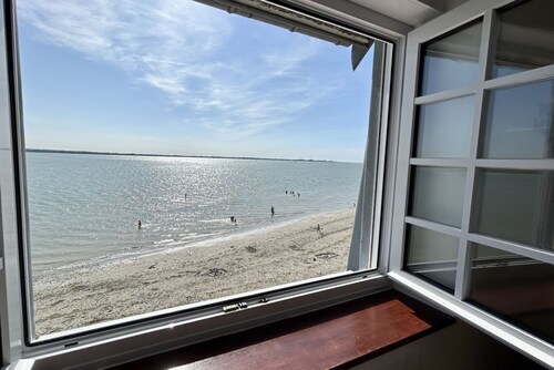 Duplex de Charme avec Vue sur la Baie: Votre Escapade Inoubliable
