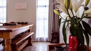 Central Residence | Blackout drapes, iron/ironing board, WiFi (free), bed sheets - Clyde Central Motel (Clyde)
